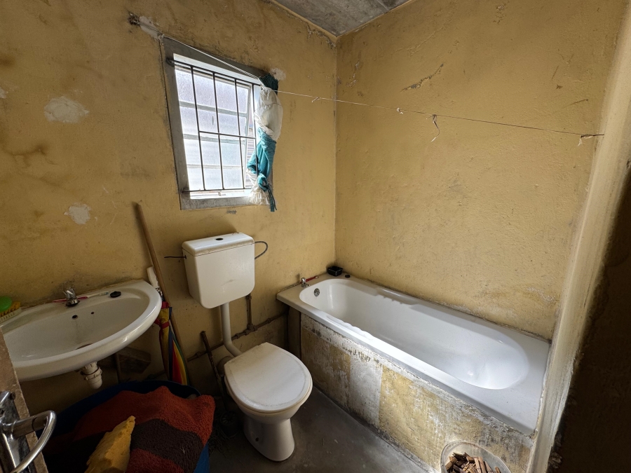 2 Bedroom Property for Sale in Forest Village Western Cape